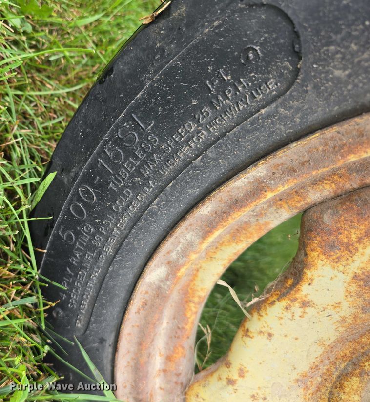 image for item DR3879 New Holland 271 small square baler