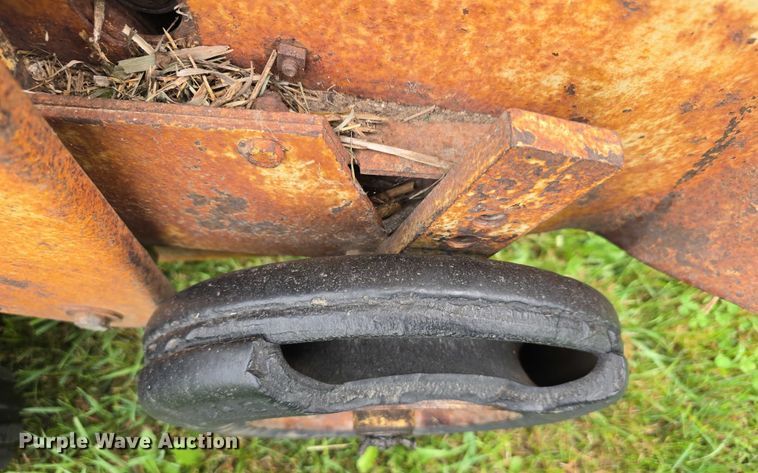 image for item DR3879 New Holland 271 small square baler