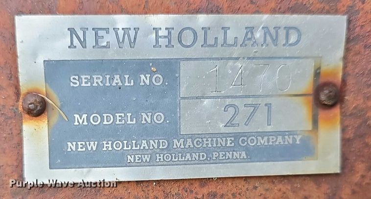 image for item DR3879 New Holland 271 small square baler