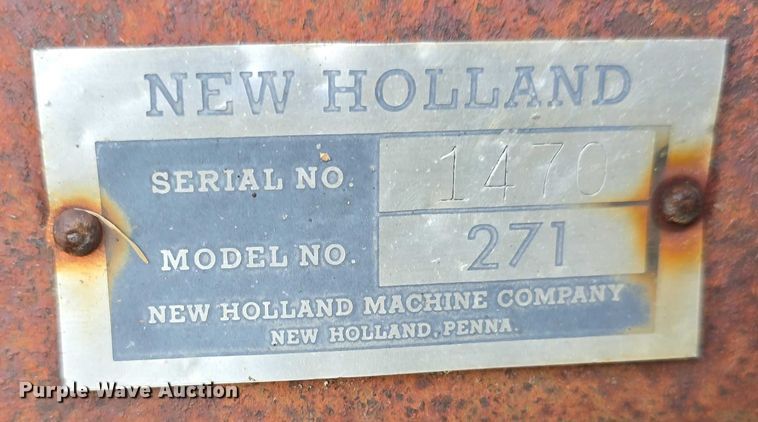 image for item DR3879 New Holland 271 small square baler