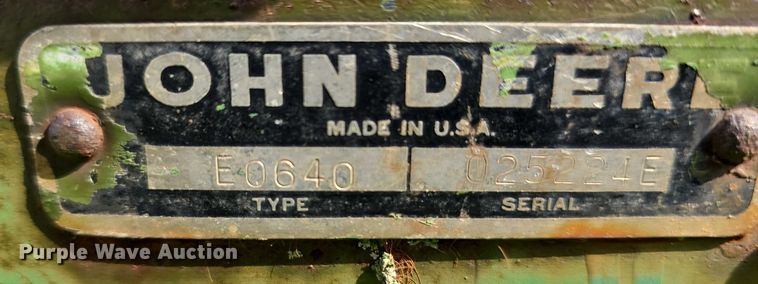 image for item DR3880 John Deere 640 hay rake