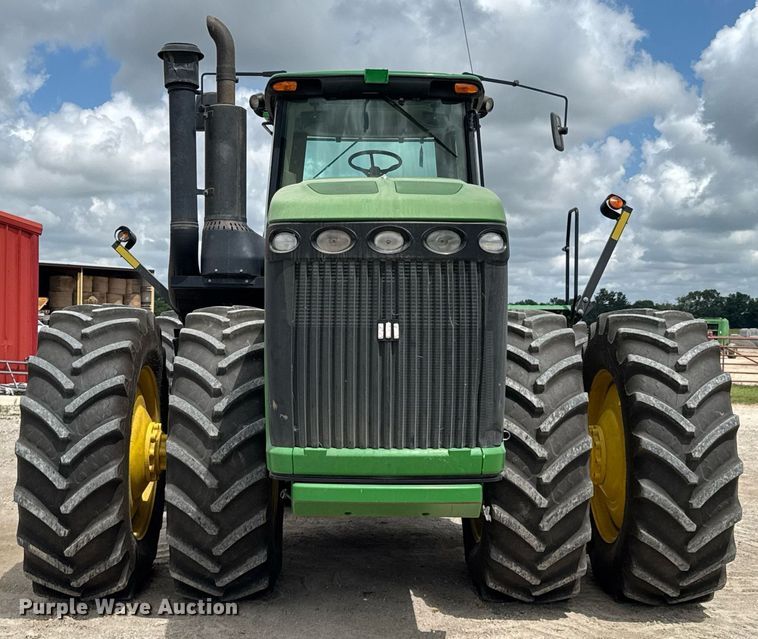 image for item DU9313 2008 John Deere 9330 4WD tractor