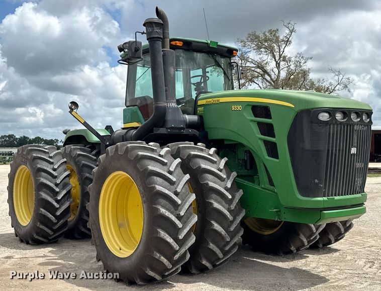 image for item DU9313 2008 John Deere 9330 4WD tractor