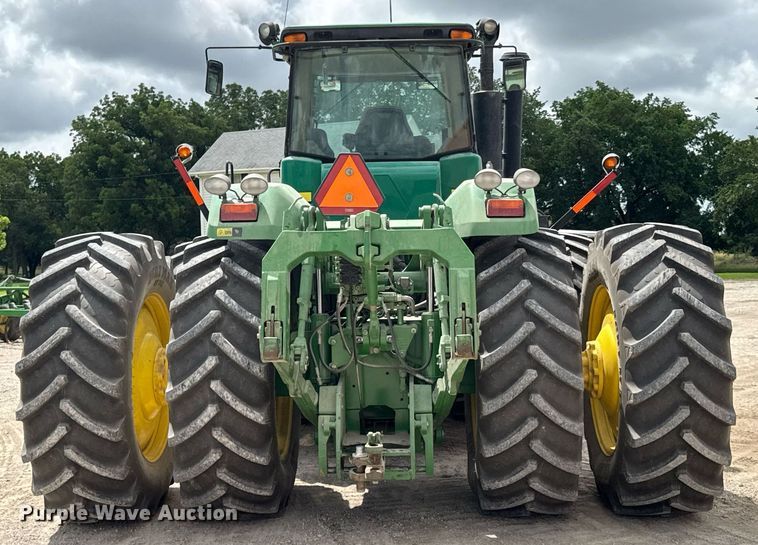 image for item DU9313 2008 John Deere 9330 4WD tractor