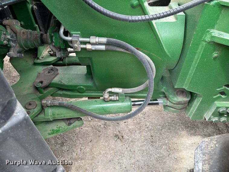 image for item DU9313 2008 John Deere 9330 4WD tractor