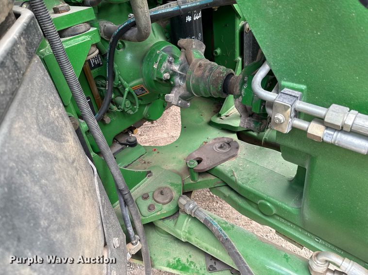 image for item DU9313 2008 John Deere 9330 4WD tractor