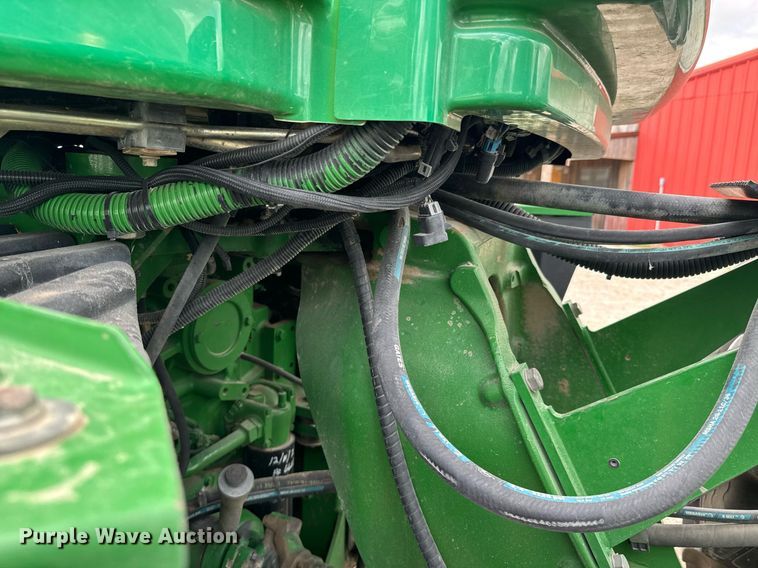 image for item DU9313 2008 John Deere 9330 4WD tractor