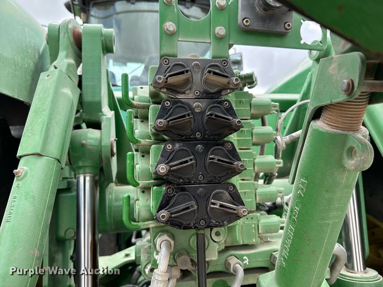 image for item DU9313 2008 John Deere 9330 4WD tractor