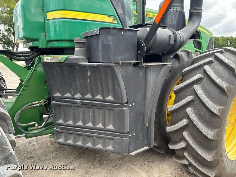 image for item DU9313 2008 John Deere 9330 4WD tractor