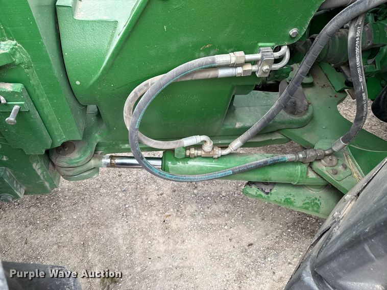image for item DU9313 2008 John Deere 9330 4WD tractor