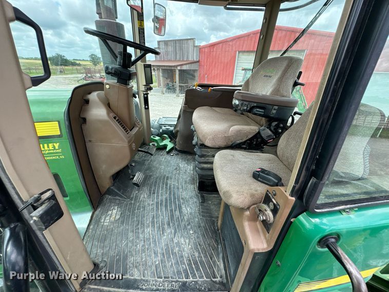 image for item DU9313 2008 John Deere 9330 4WD tractor