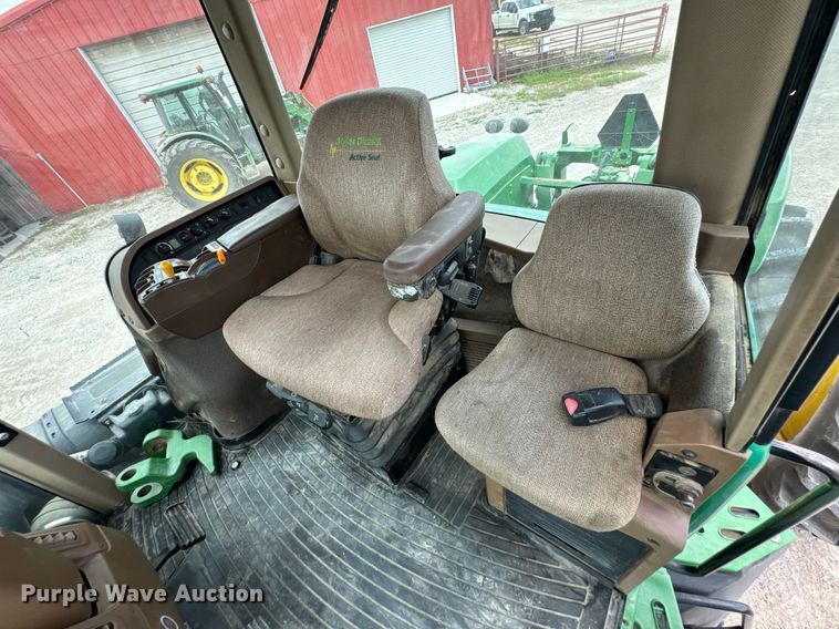 image for item DU9313 2008 John Deere 9330 4WD tractor