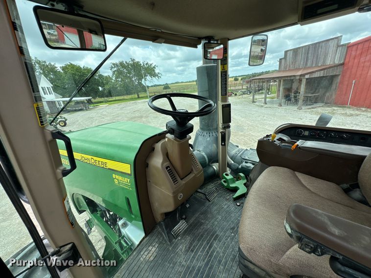 image for item DU9313 2008 John Deere 9330 4WD tractor