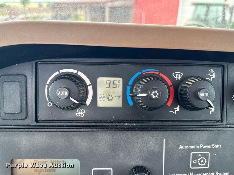 image for item DU9313 2008 John Deere 9330 4WD tractor