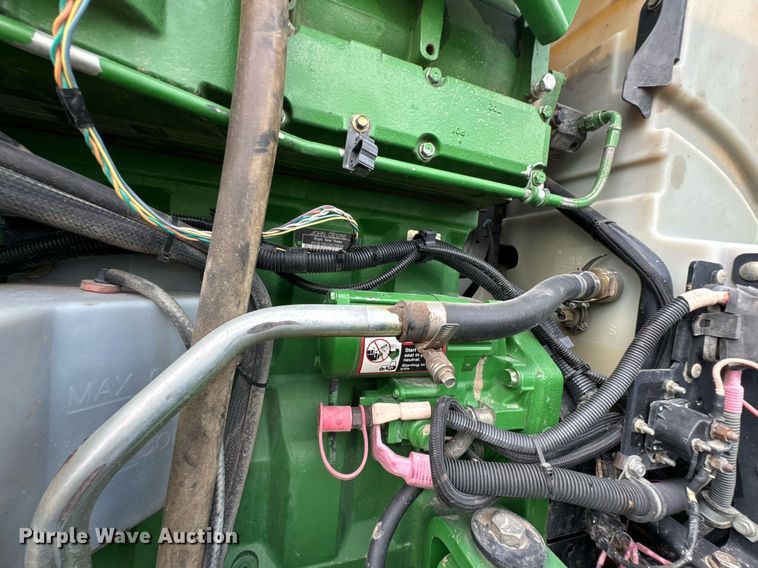 image for item DU9313 2008 John Deere 9330 4WD tractor