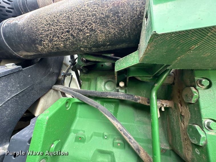 image for item DU9313 2008 John Deere 9330 4WD tractor