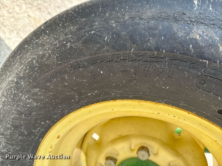 image for item DU9314 John Deere 2210 field cultivator