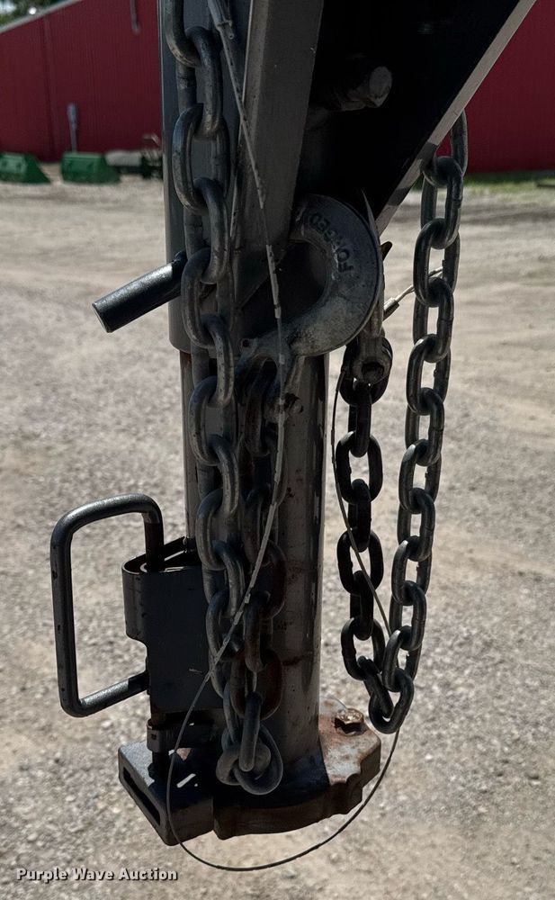 image for item DU9315 2014 Titan livestock trailer