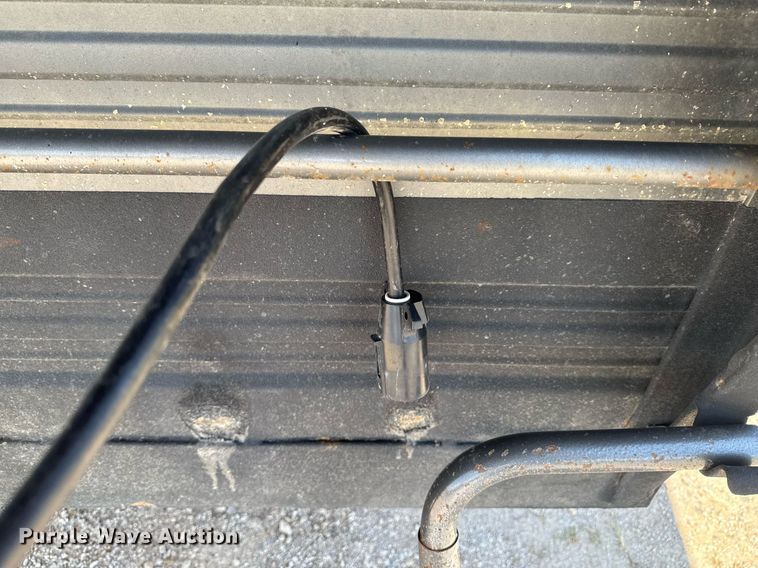 image for item DU9315 2014 Titan livestock trailer