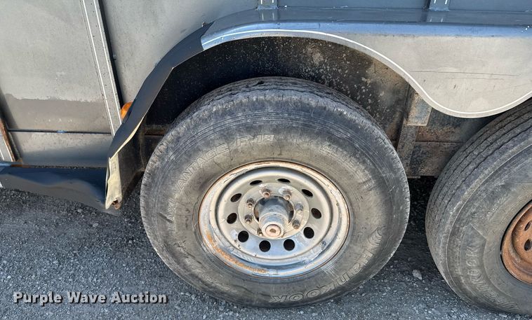 image for item DU9315 2014 Titan livestock trailer