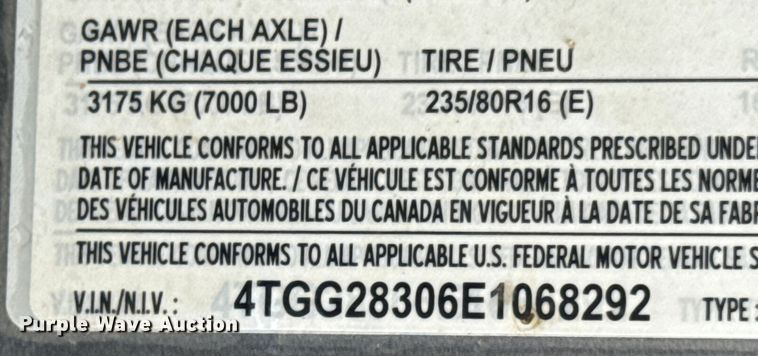 image for item DU9315 2014 Titan livestock trailer