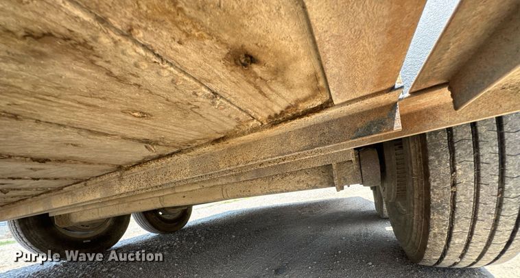 image for item DU9316 2021 Titan livestock trailer