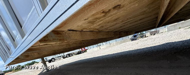 image for item DU9316 2021 Titan livestock trailer