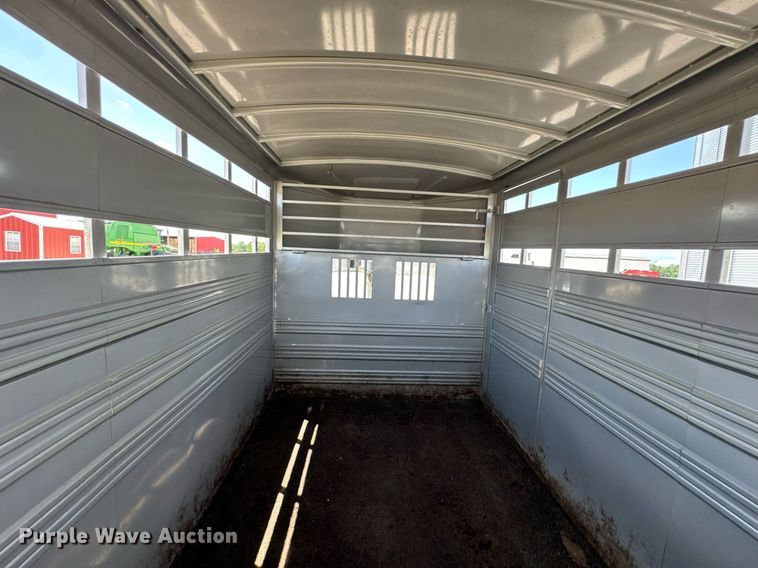 image for item DU9316 2021 Titan livestock trailer