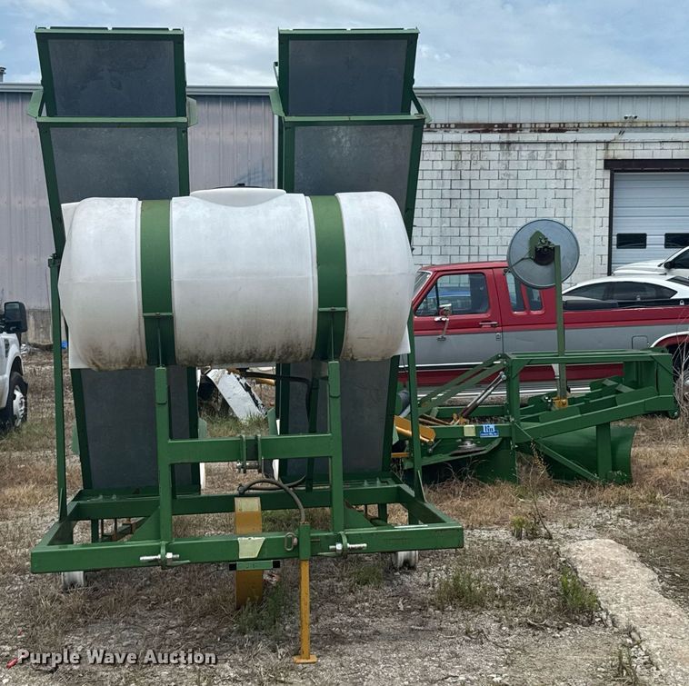 image for item DU9345 Kennco Manufacturing Vegetable Transplant equipment