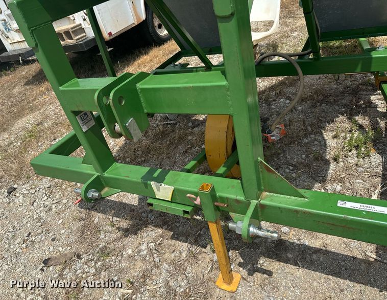 image for item DU9345 Kennco Manufacturing Vegetable Transplant equipment