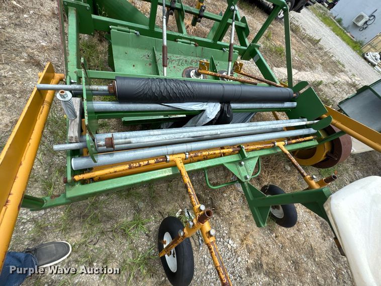 image for item DU9345 Kennco Manufacturing Vegetable Transplant equipment