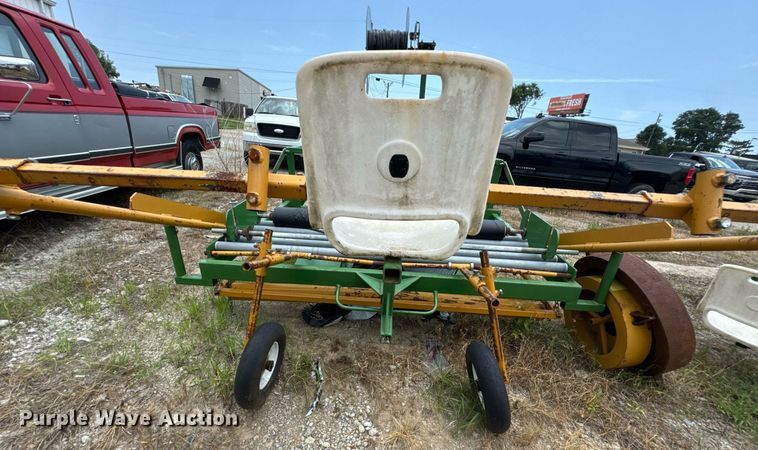 image for item DU9345 Kennco Manufacturing Vegetable Transplant equipment