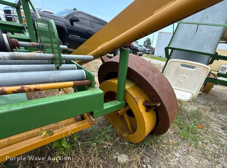 image for item DU9345 Kennco Manufacturing Vegetable Transplant equipment