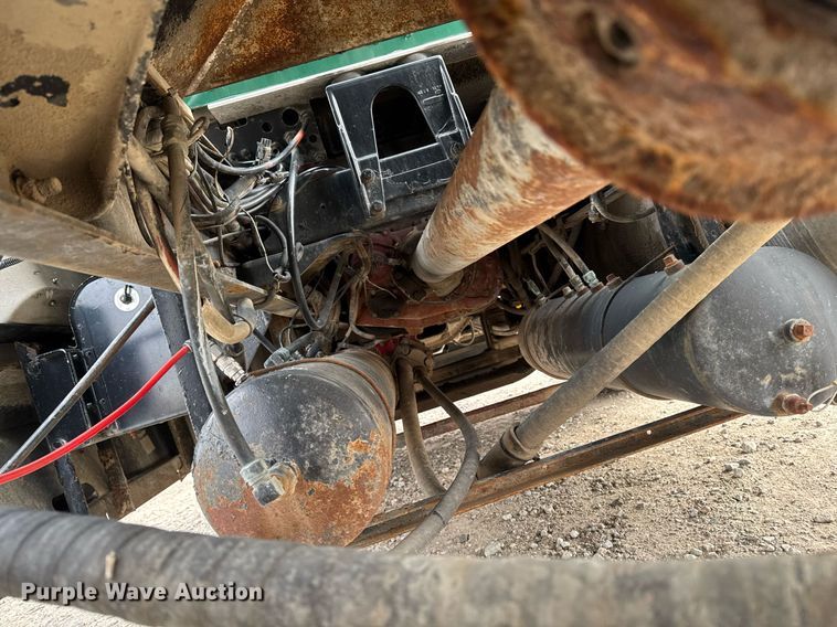 image for item DW2450 1993 Kenworth T600 tank truck