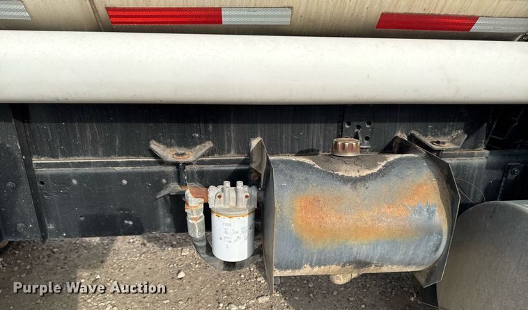 image for item DW2450 1993 Kenworth T600 tank truck