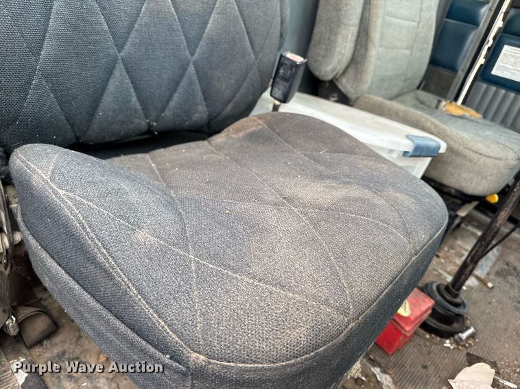 image for item DW2450 1993 Kenworth T600 tank truck