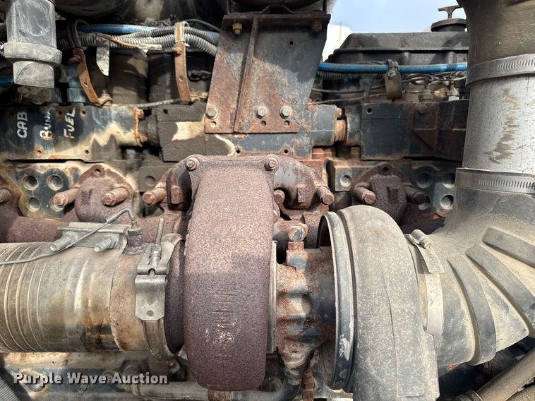 image for item DW2450 1993 Kenworth T600 tank truck