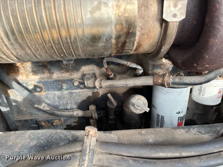 image for item DW2450 1993 Kenworth T600 tank truck