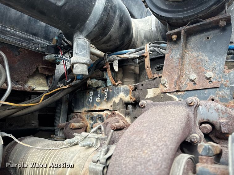 image for item DW2450 1993 Kenworth T600 tank truck