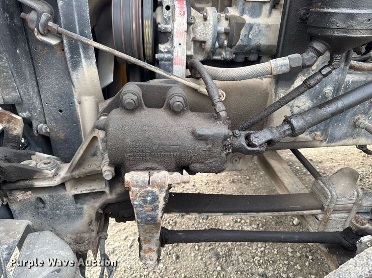 image for item DW2450 1993 Kenworth T600 tank truck