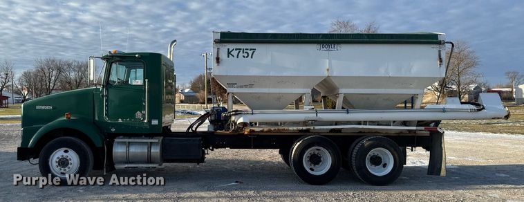 image for item DW2463 1993 Kenworth fertilizer delivery truck