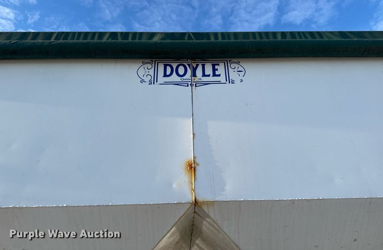 image for item DW2463 1993 Kenworth fertilizer delivery truck