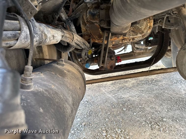 image for item DW2463 1993 Kenworth fertilizer delivery truck