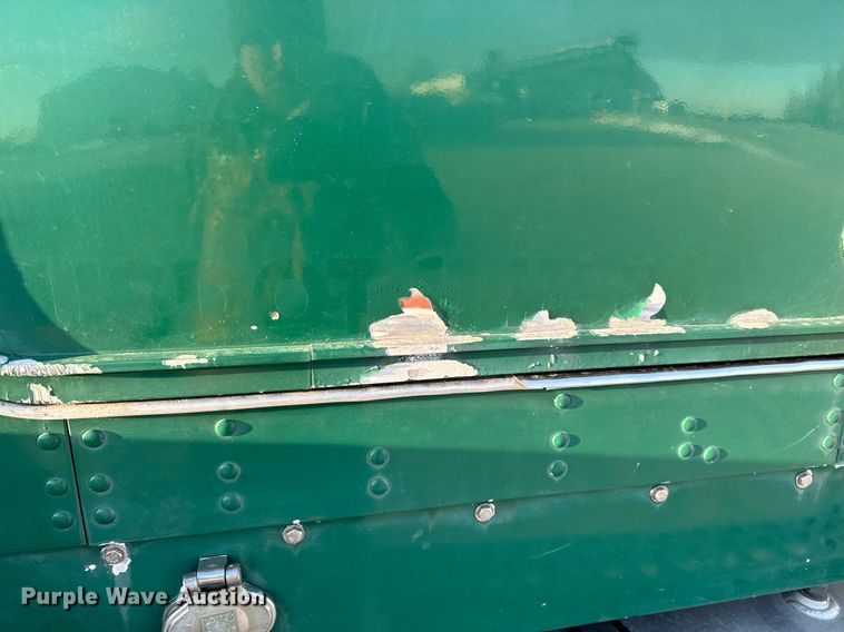 image for item DW2463 1993 Kenworth fertilizer delivery truck