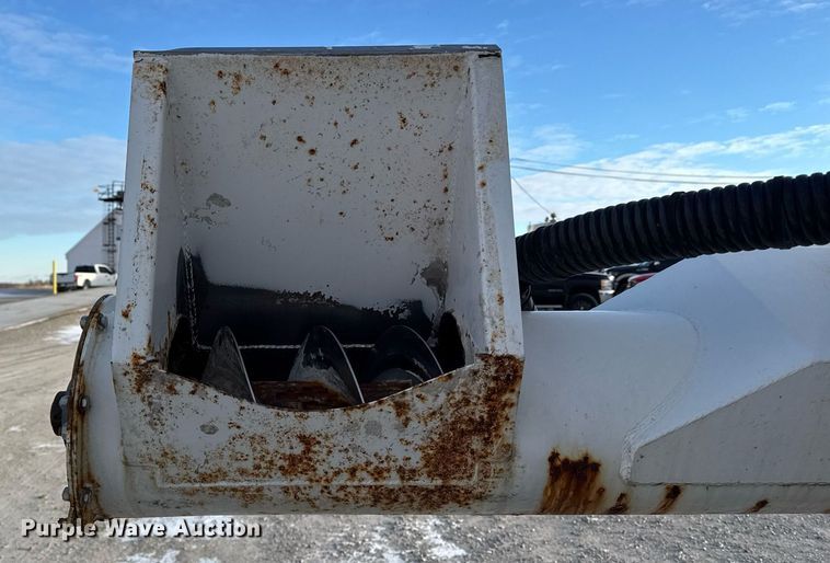 image for item DW2463 1993 Kenworth fertilizer delivery truck