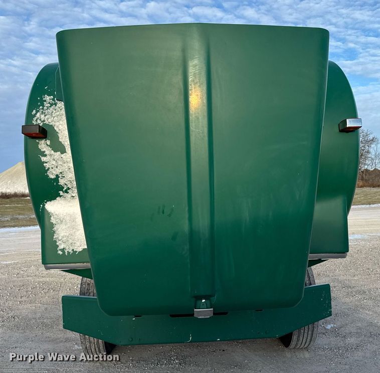 image for item DW2463 1993 Kenworth fertilizer delivery truck