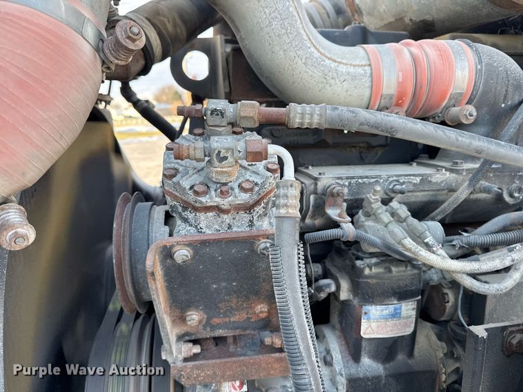 image for item DW2463 1993 Kenworth fertilizer delivery truck