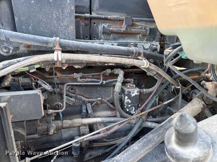 image for item DW2463 1993 Kenworth fertilizer delivery truck