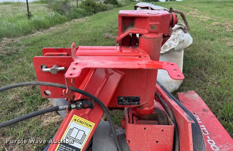 image for item DW5149 Kuhn GMD 700-GII HD disc mower