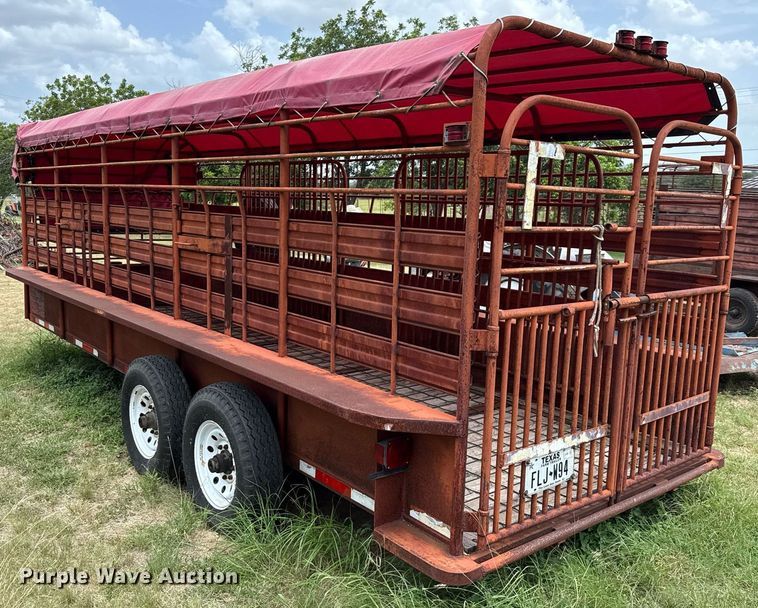 image for item DX5604 2001 Dugan livestock trailer